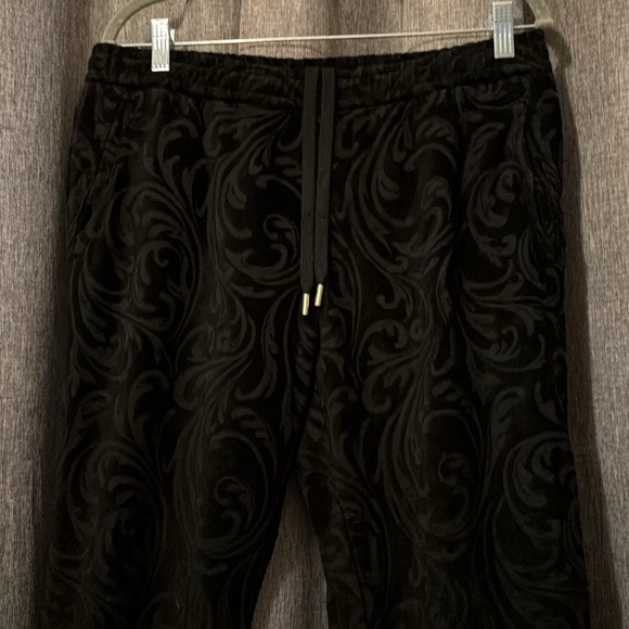 VERSACE MEN'S BLACK ACTIVEWEAR PANTS - Picture 2 of 8